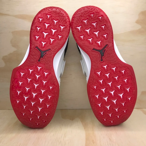 NEW Jordan Trainer 2 Flyknit Black White and Red - Picture 6 of 8